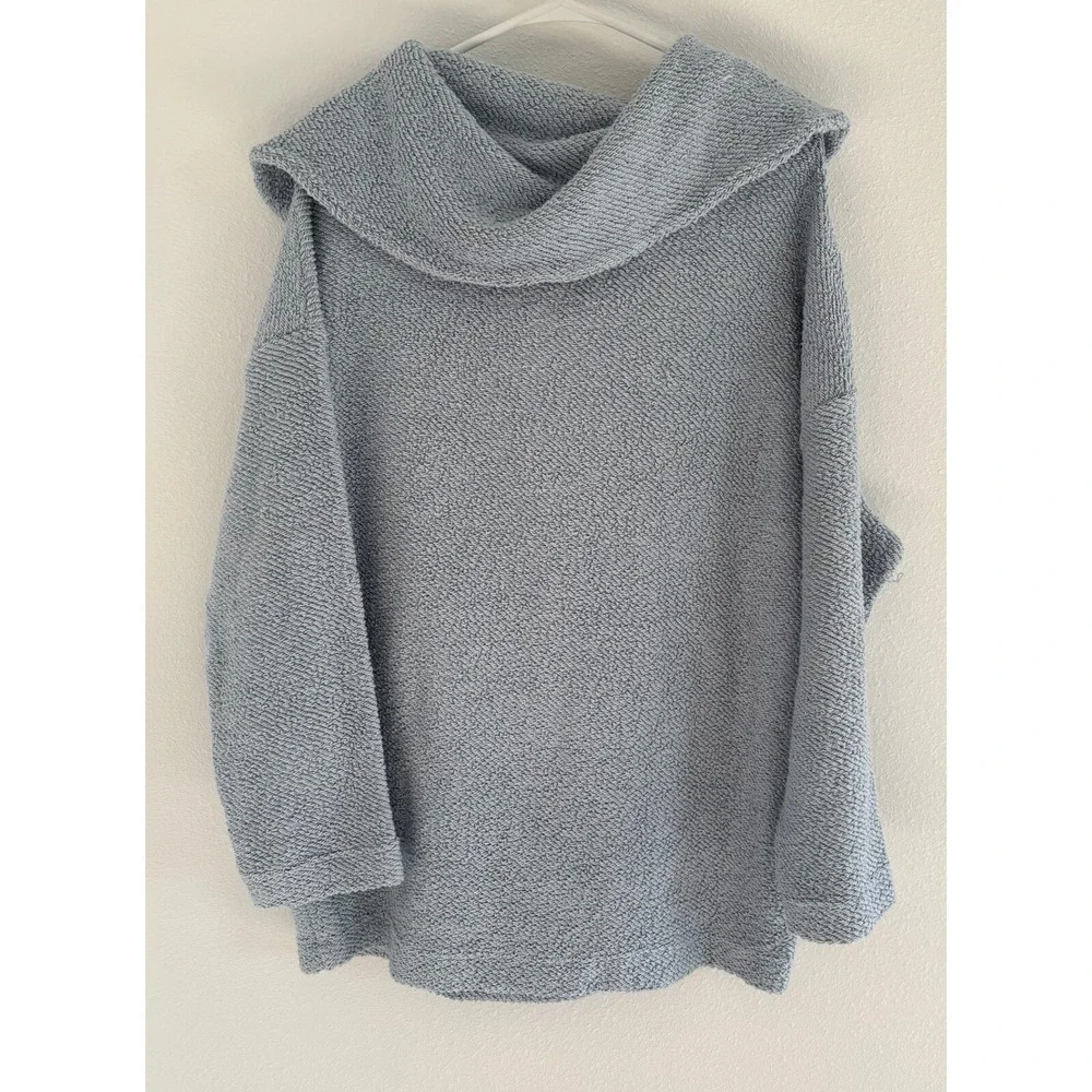 Free People Beach Sweater Womens Small Icy Blue Chunky Cowl‎ Neck Coastal NWT - Picture 2 of 7